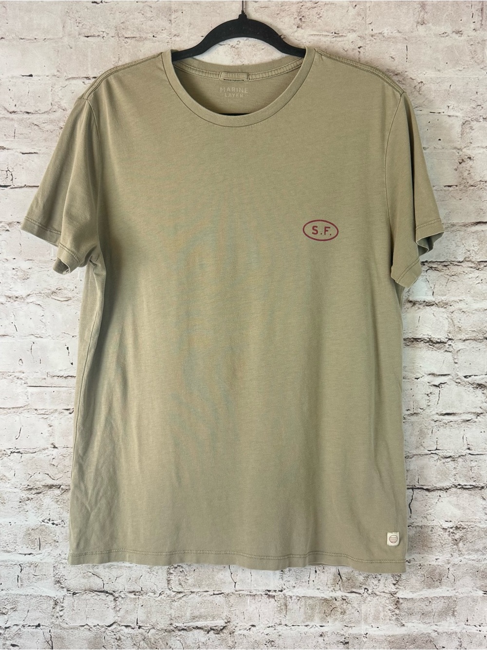 Marine Layer Medium Men's Khaki Tee Shirt Burgundy SF Costal Goods Graphic M